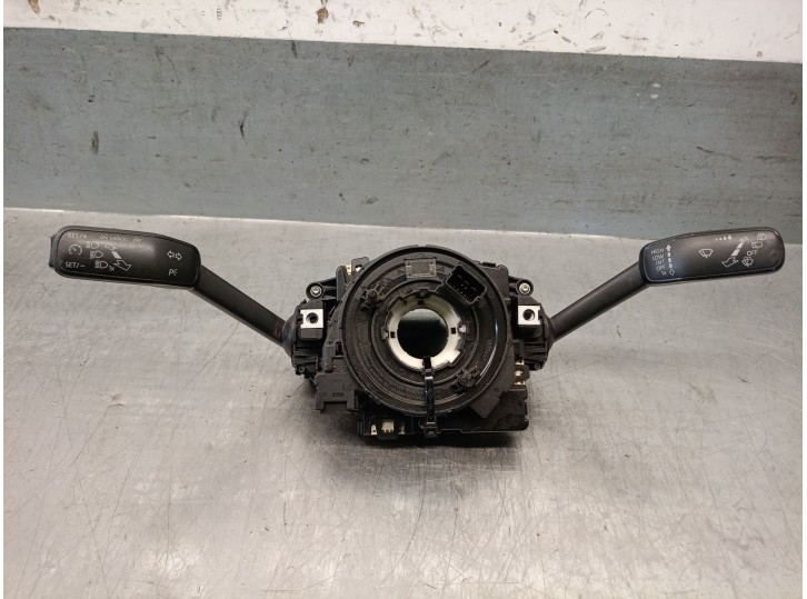 Recambio de mando luces para seat leon st (5f8) 1.5 tgi referencia OEM IAM 5Q1953507P 5Q1953507P 
