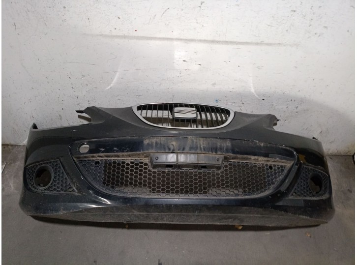 Replacement front bumper for SEAT Leon (1P1) 2.0 TDI 16V, OEM/IAM reference 1P0807217AAGRU 1P0807217AAGRU