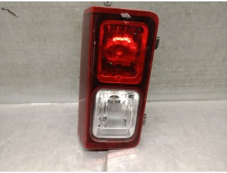 Replacement reverse light for Renault Trafic III passenger van (JG_) 1.6 dCi 125 (JGMH), OEM/IAM references 265548758R 265548758