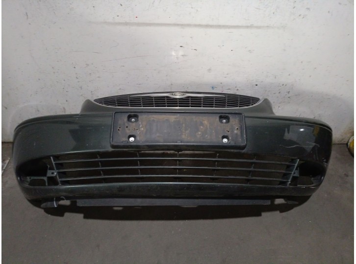 Replacement front bumper for Chrysler Grand Voyager (RG) 2.5 CRD, OEM/IAM reference 5018639AA 5018639AA