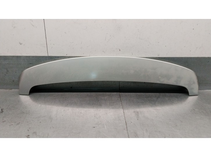 Replacement rear spoiler for Toyota Auris (_E15_) 1.4 D-4D (NDE150_), OEM/IAM references 7608502071 7687102911