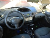 toyota yaris (_p1_) del año 2005