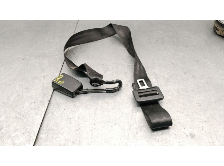 Replacement rear center seat belt buckle for Volkswagen Golf IV (1J1) 1.9 TDI. OEM/IAM references: 1J0857487E 1J0857487E