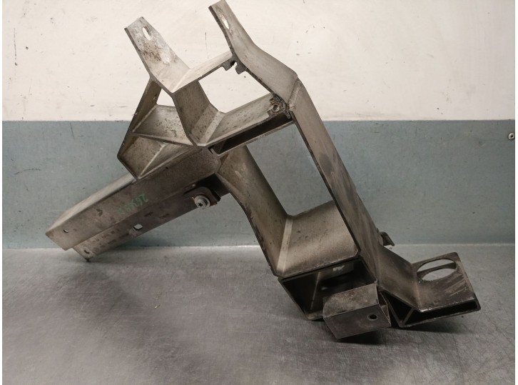 Recambio de soporte radiadores para bmw x4 (f26) xdrive 20 d referencia OEM IAM 7210499 51647210499 