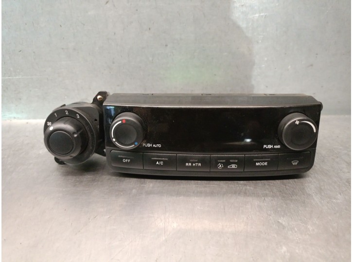 Replacement climate control unit for SsangYong Rodius I 2.7 XDi, OEM/IAM reference 6870021021 6870021021