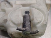 Replacement windshield washer reservoir for Ford Fiesta IV (JA_, JB_) 1.3 i, OEM/IAM references 97FG17610AA 1060600