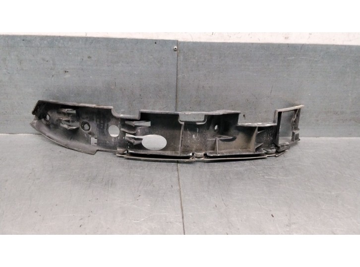 Replacement left headlight bracket for Volkswagen Touareg (7LA, 7L6, 7L7) 3.2 V6. OEM/IAM references: 7L6807183C 7L6807183C