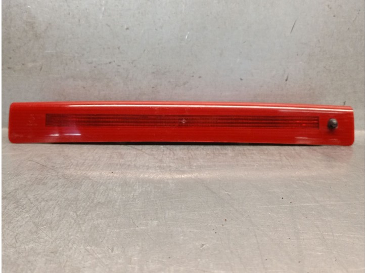 Center brake light for Renault Megane III Grandtour (KZ0/1) 2.0 CVT (KZ0G, KZ1P), OEM/IAM reference 8200618714 82