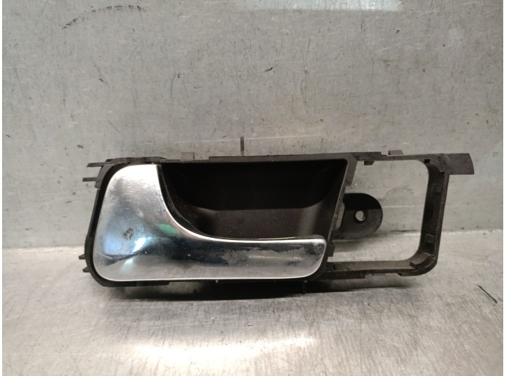 Replacement rear left interior door handle for Chevrolet Nubira sedan 1.6, OEM IAM reference 96548063 96548063