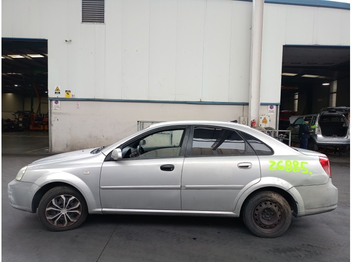 daewoo nubira sedán (j200) del año 2004