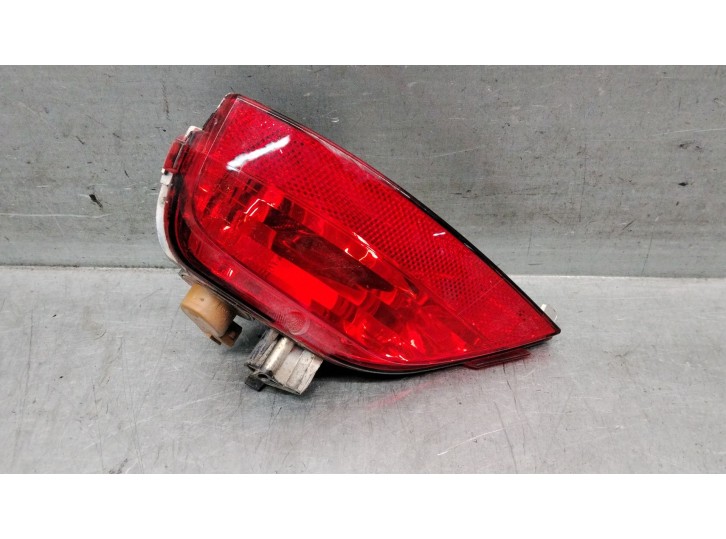 Replacement left rear fog light for Renault Captur I (J5_, H5_) 1.5 dCi 90, OEM/IAM references 265850007R 26585000