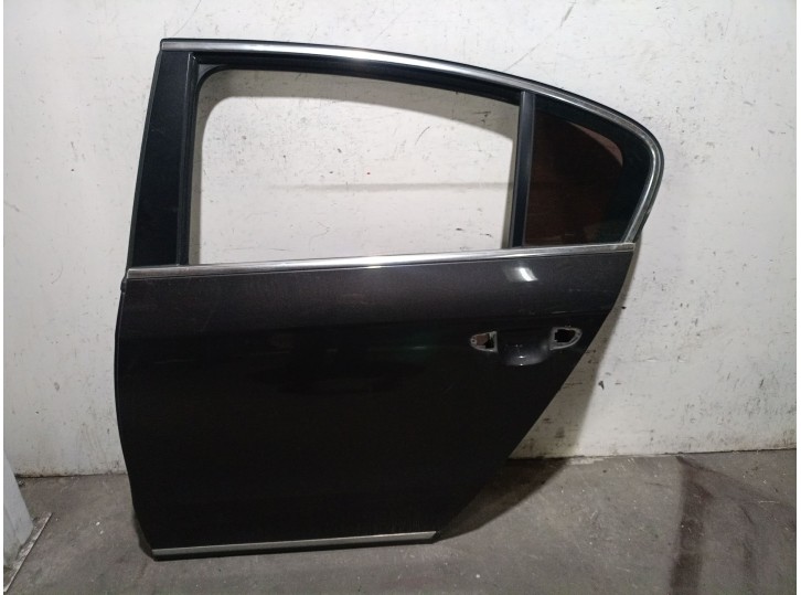 Replacement left rear door for Volkswagen Passat B7 (362) 2.0 TDI, OEM IAM reference 3AE833055 3AE833055