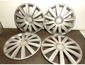 Replacement hubcaps for Nissan Pulsar hatchback (C13) 1.2 DIG-T, OEM/IAM reference R16