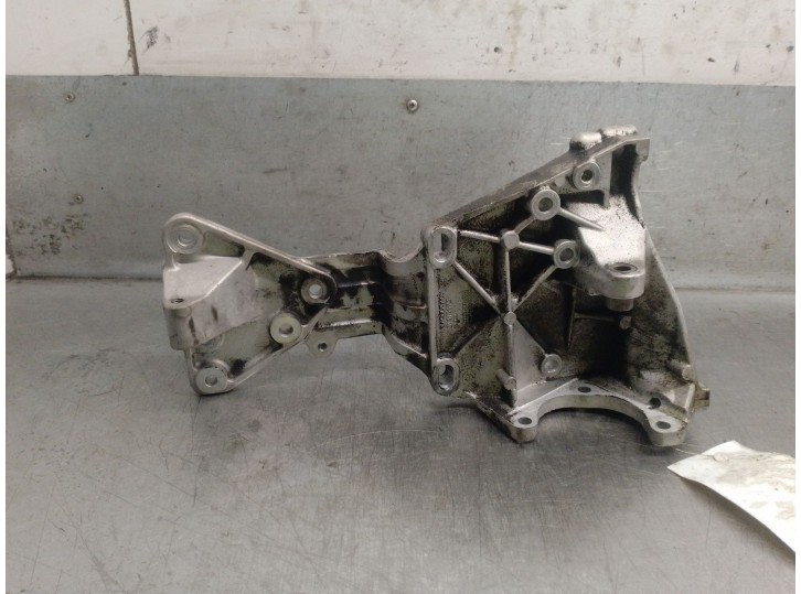 Replacement alternator bracket for Volvo V60 I (155) D5, OEM IAM reference 31316673 31316673