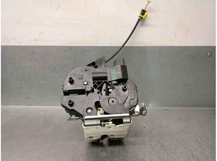 Replacement trunk / tailgate latch for Volvo XC70 II (136) 2.4 D, OEM IAM reference 31276957 31276954