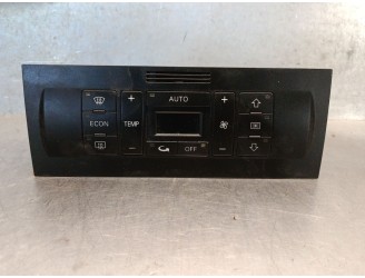 Climate control unit for Audi A3 (8L1) 1.9 TDI. OEM/IAM references: 8L0820043H 8L0820043H