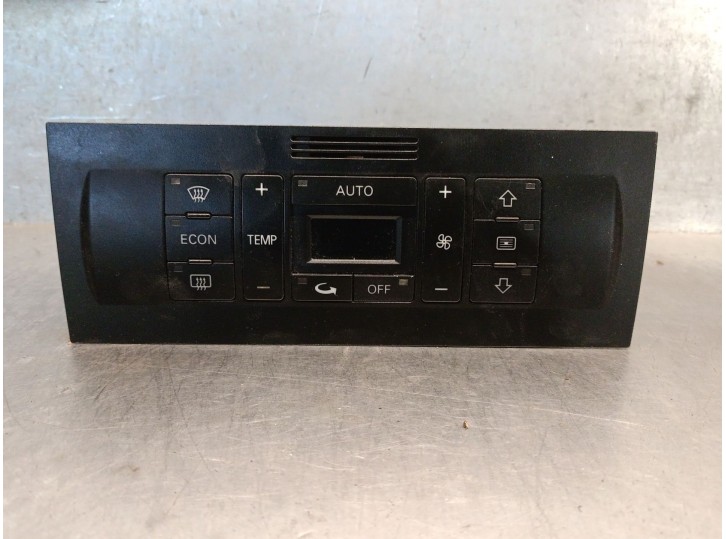 Climate control unit for Audi A3 (8L1) 1.9 TDI. OEM/IAM references: 8L0820043H 8L0820043H