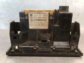 Climate control unit for Audi A3 (8L1) 1.9 TDI. OEM/IAM references: 8L0820043H 8L0820043H