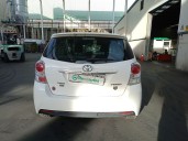 toyota verso (_r2_) del año 2014