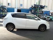 toyota verso (_r2_) del año 2014