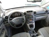 2007 Kia Carens III minivan (UN)