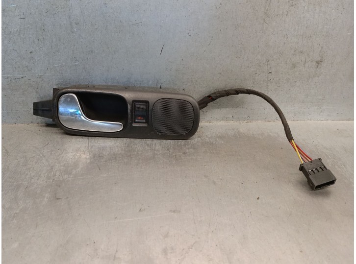 Replacement front left interior door handle for Audi A3 (8L1) 1.9 TDI, OEM IAM references 8L1837019 8L1837021