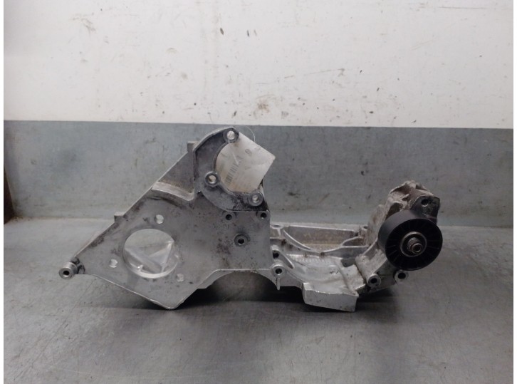 Replacement alternator bracket for SEAT Leon (1M1) 1.9 TDI, OEM/IAM references 038903143H 038903139A