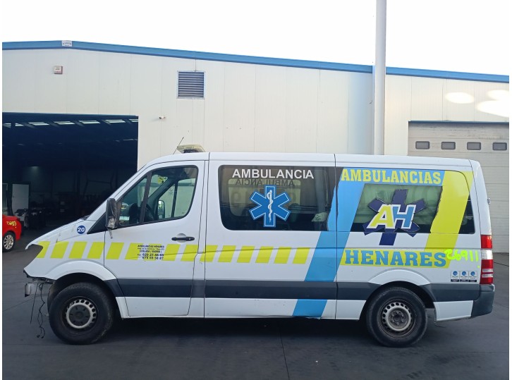 2017 Mercedes-Benz Sprinter 3.5-ton van (B906)