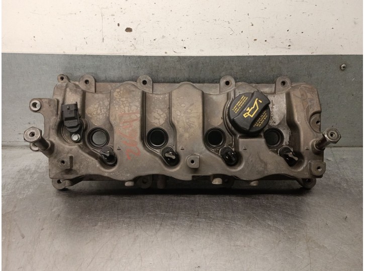 Replacement valve cover for Hyundai Tucson (JM) 2.0 CRDI, OEM/IAM references 2241027401 2241027401