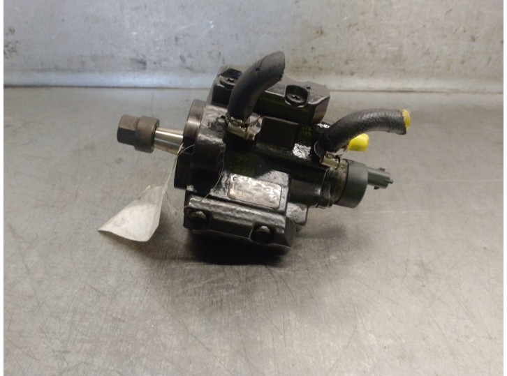 Recambio de bomba inyeccion para bmw x5 (e53) 3.0 d referencia OEM IAM 7787563 13517787632 0445010009