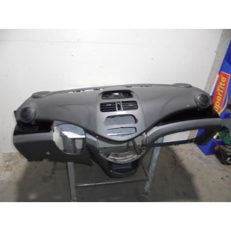 Recambio de salpicadero para chevrolet spark 1.0 cat referencia OEM IAM 95218156 GRIS OSCURO 