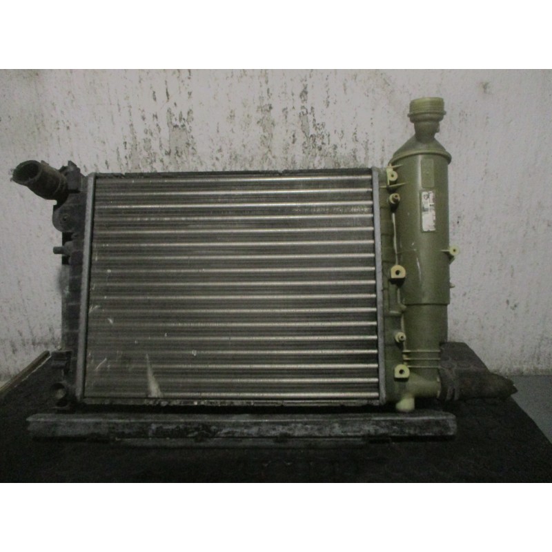 Recambio de radiador agua para citroen saxo 1.1 furio referencia OEM IAM 9641371380 868596MA VALEO