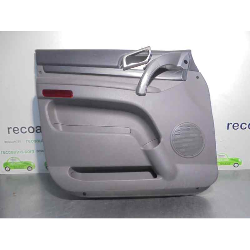 Recambio de guarnecido puerta delantera izquierda para ssangyong rodius 2.0 td cat referencia OEM IAM 7227121000  