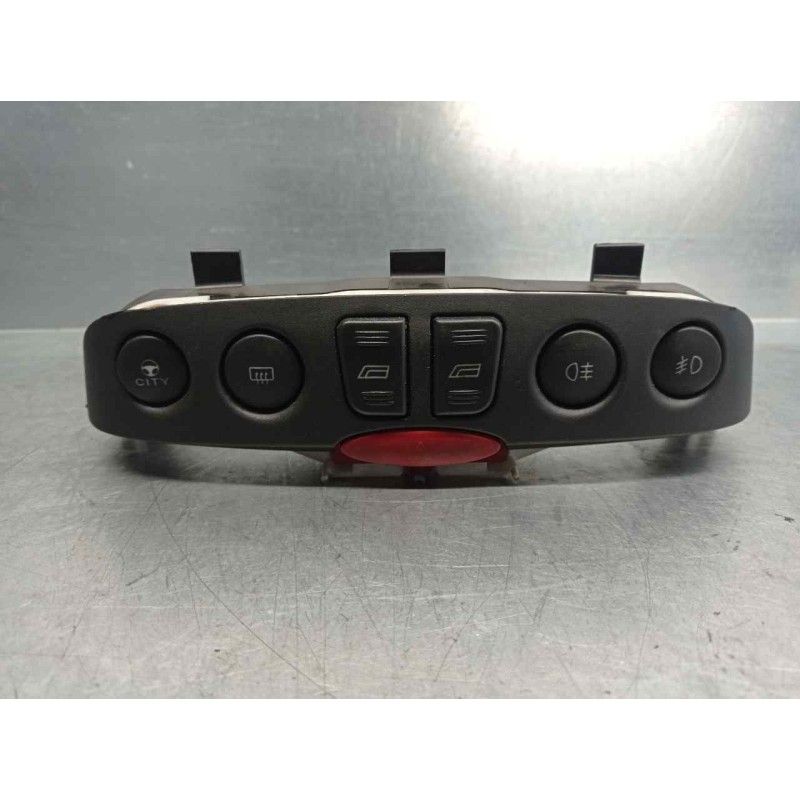 Recambio de botones salpicadero para fiat punto berlina (188) 1.2 8v elx (i) referencia OEM IAM   