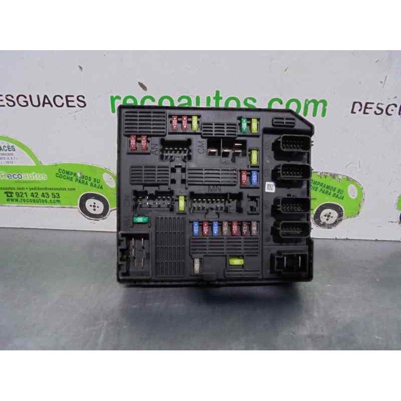 Recambio de caja reles / fusibles para renault scenic iii 1.5 dci diesel fap referencia OEM IAM 284B64544R 0431211700440 