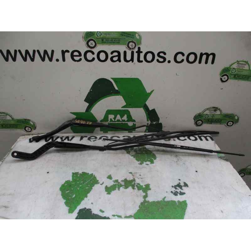 Recambio de brazo limpia delantero derecho para citroen saxo 1.5 diesel referencia OEM IAM   