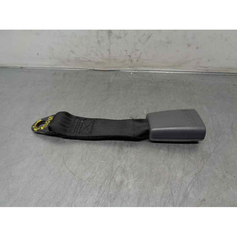 Recambio de enganche cinturon para fiat bravo (182) 1.6 16v cat referencia OEM IAM   