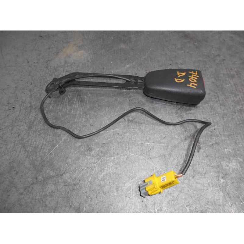 Recambio de enganche cinturon para saab 9-5 familiar 2.2 tid cat referencia OEM IAM 5203229  