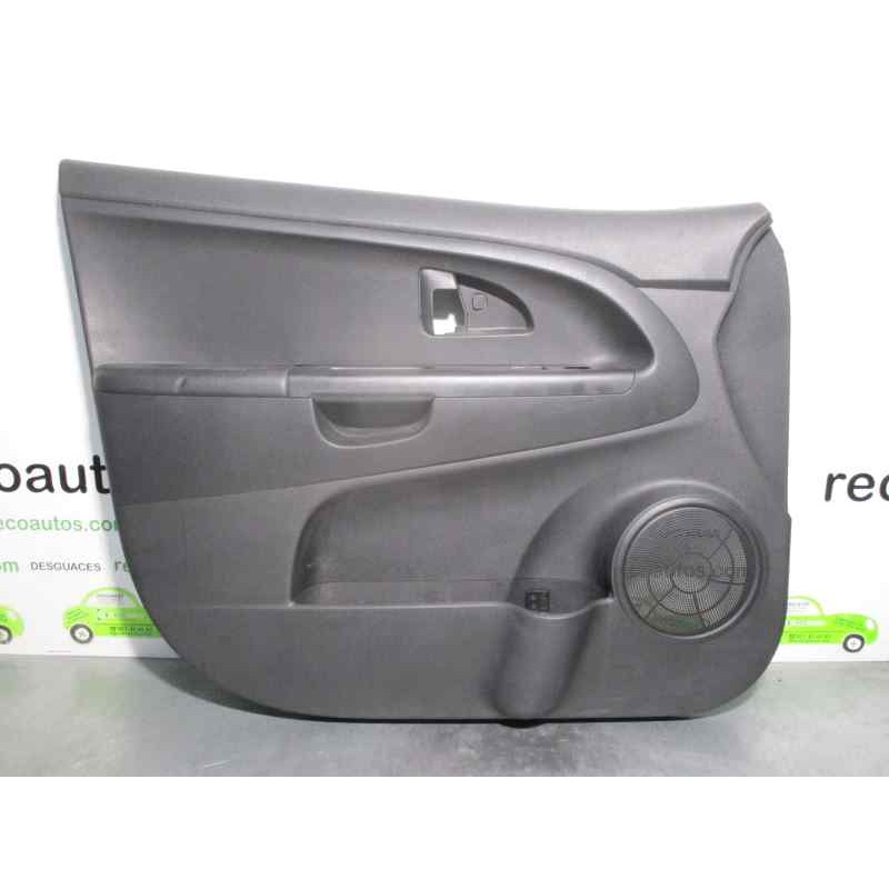 Recambio de guarnecido puerta delantera izquierda para kia venga 1.4 cat referencia OEM IAM 823011P050EQ  