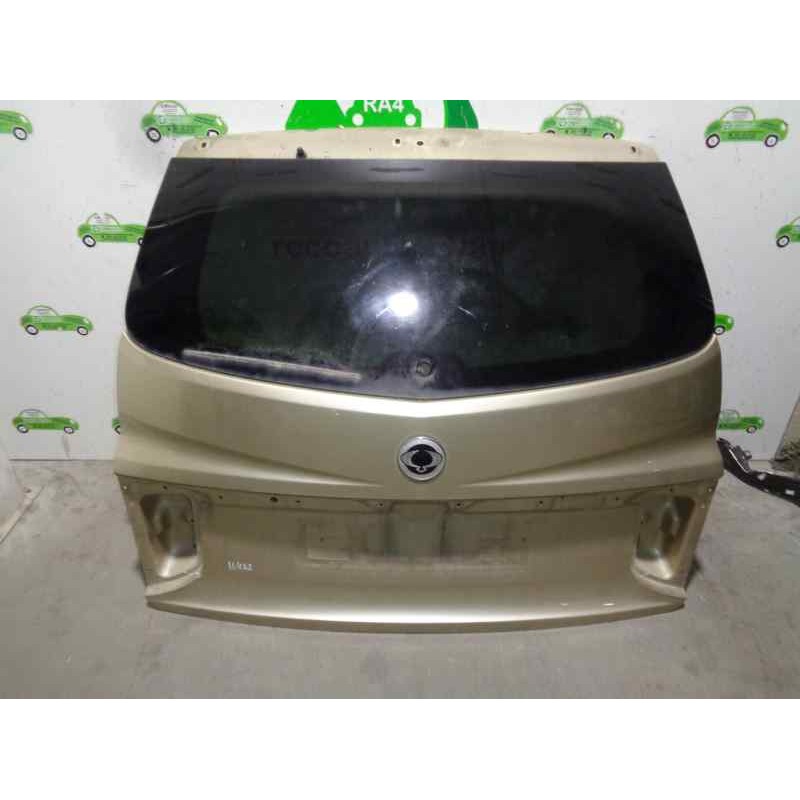 Recambio de porton trasero para ssangyong kyron 2.0 referencia OEM IAM 6400108302 MARRON CLARO 5 PUERTAS