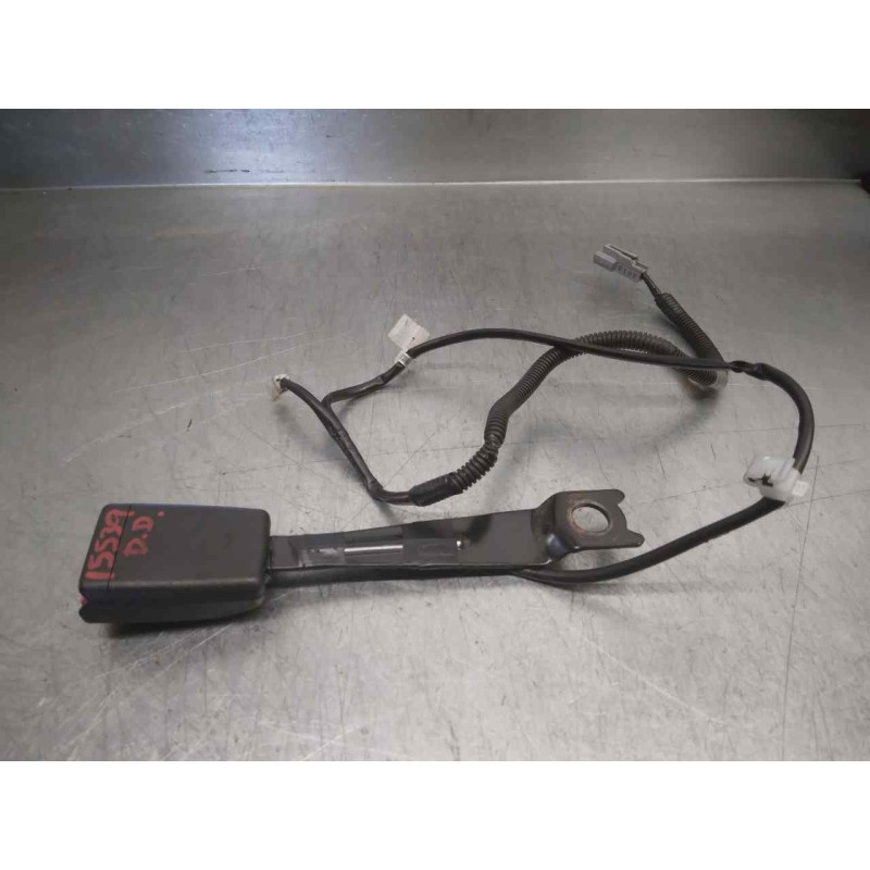 Recambio de enganche cinturon para toyota verso comfort referencia OEM IAM 732300F030B0  