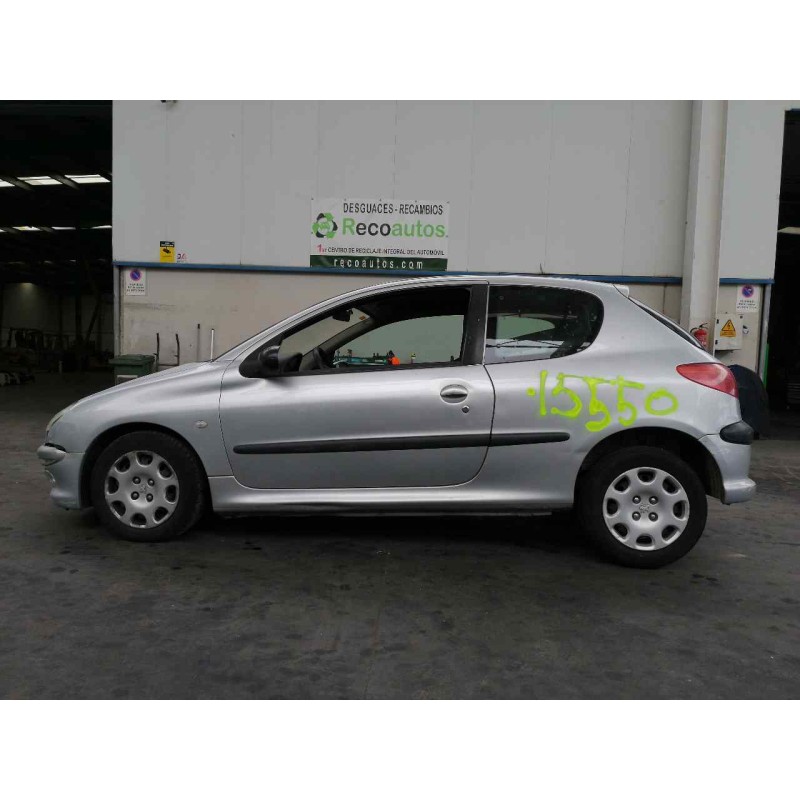 peugeot 206 berlina del año 2004