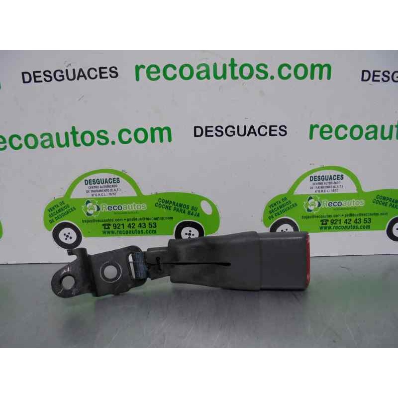 Recambio de enganche cinturon para toyota prius (nhw20) 1.5 cat referencia OEM IAM   5 PUERTAS