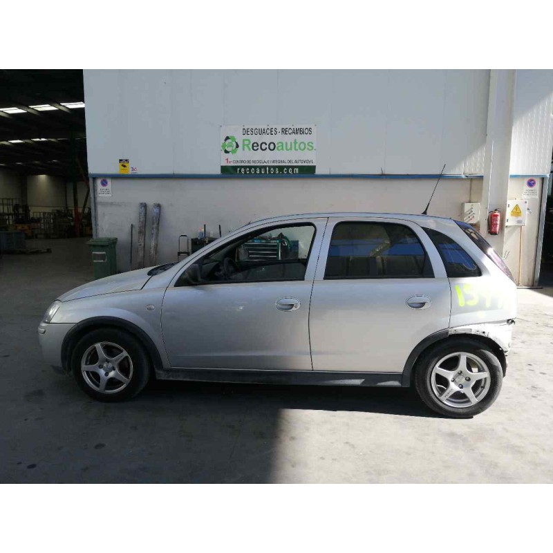 opel corsa c del año 2003