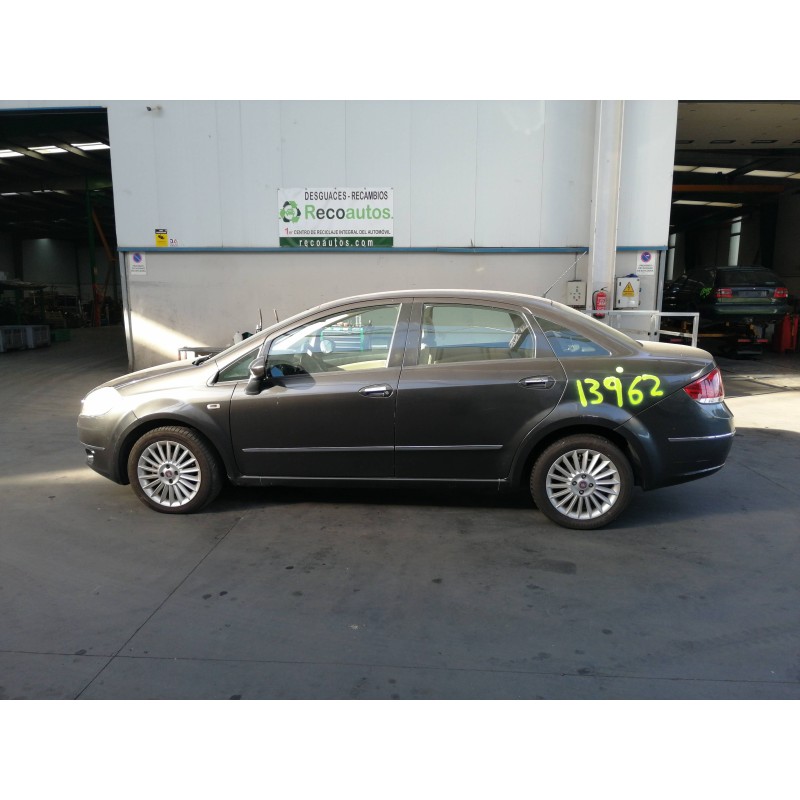 fiat linea (110) del año 2009