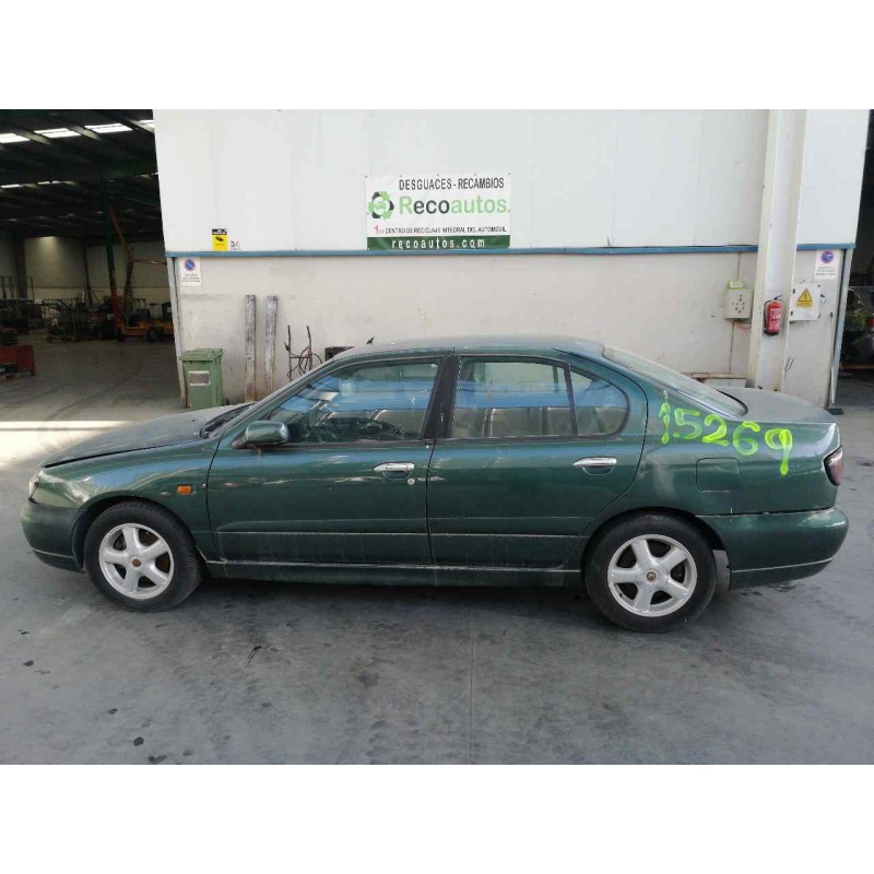 nissan primera berlina (p11) del año 2001