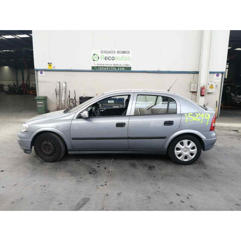 opel astra g berlina del año 2003