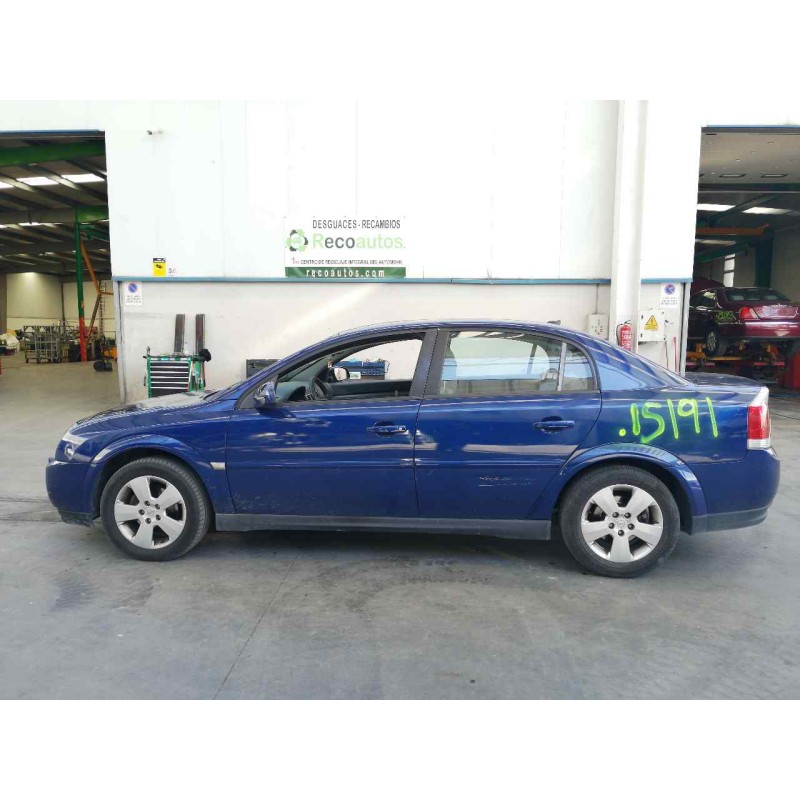 opel vectra c berlina del año 2004