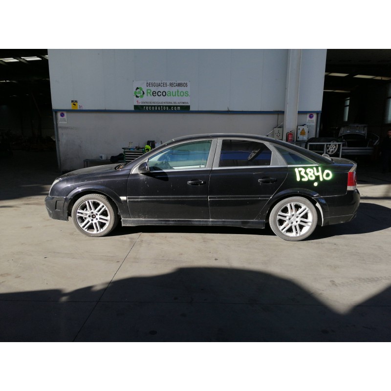 opel vectra c berlina del año 2003