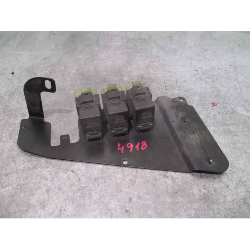 Recambio de caja reles / fusibles para chrysler voyager (gs) 2.5 turbodiesel referencia OEM IAM 4707408 95423B 